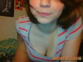 Watch - teen babe flashing her hot pussy on live webcam